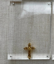 Acrylic frame: 4 x 6 Cross