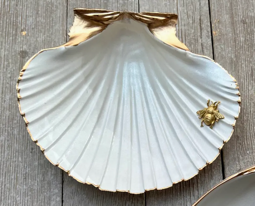 Queen Bee Gilded gold clam Seashell Jewelry Tray