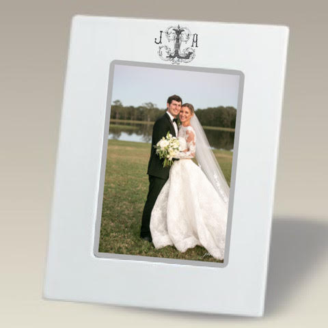 075, Monogrammed frame, Personalized